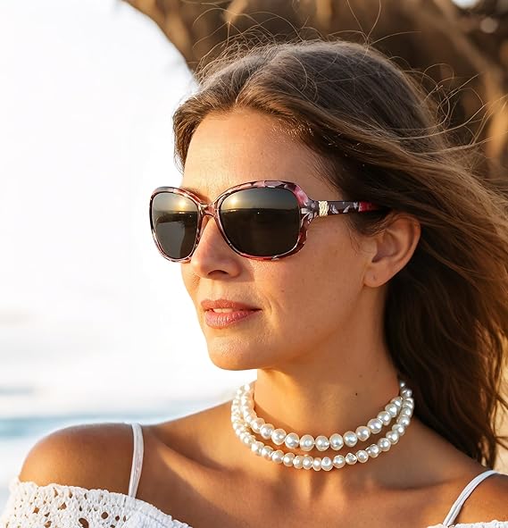 FEISEDY Polarized Sunglasses for Women Classic Vintage Square Wraparound UV400 Protection Shade B0309